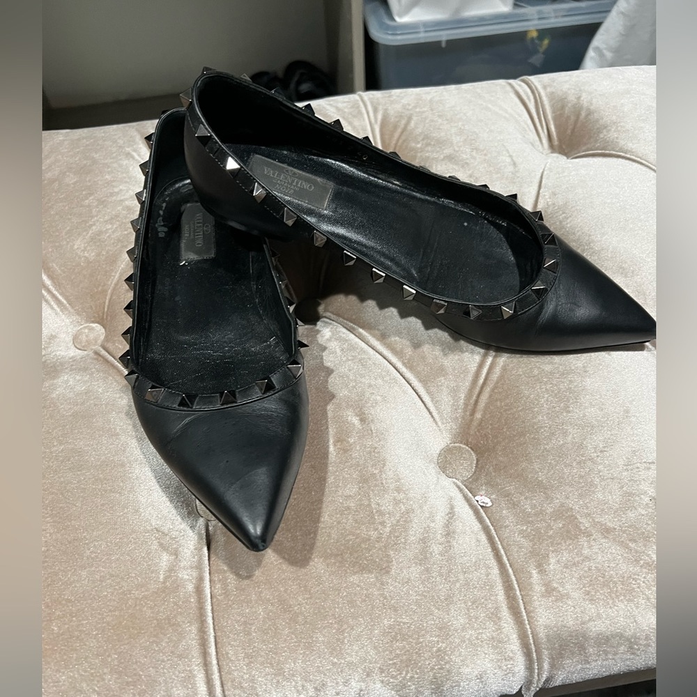Valentino flats black leather size 40